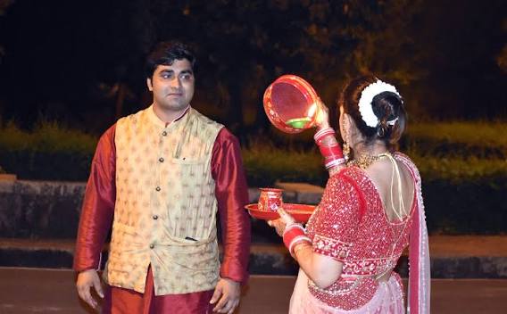 Hinduism: Karwa Chauth